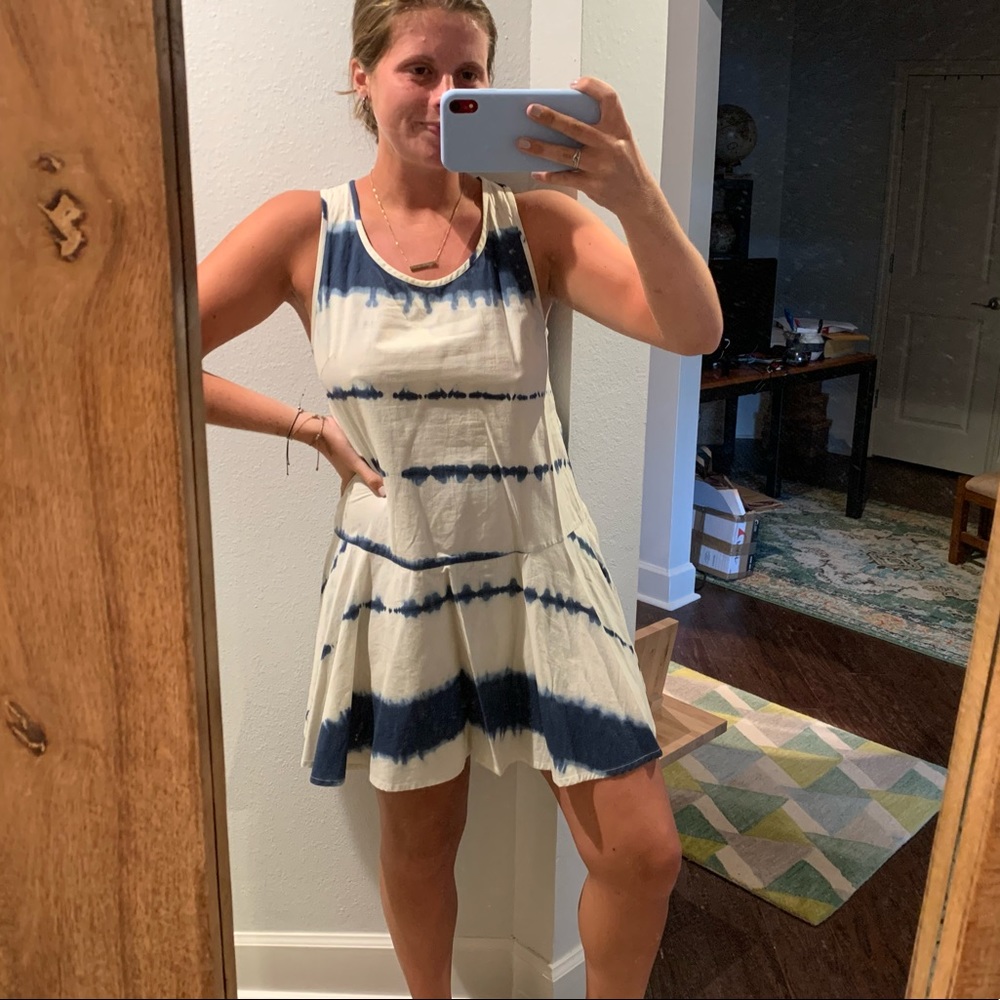 Blue and white striped summer dress w pockets!